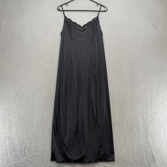 Vanity Fair Dresses & Skirts - Vanity Fair Maxi Slip Dress Womens Medium Y2K Vintage USA Made Whimsigoth Lace